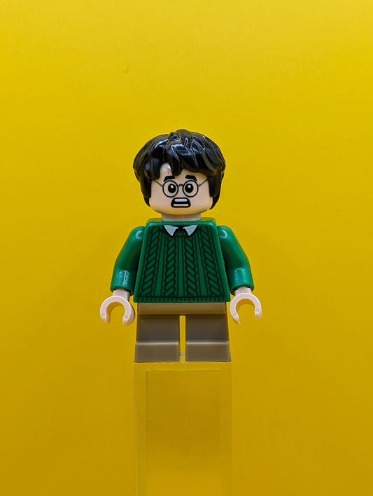 Harry Potter hp475 Green Sweater, Dark Tan Short Legs Minifigure Lego
