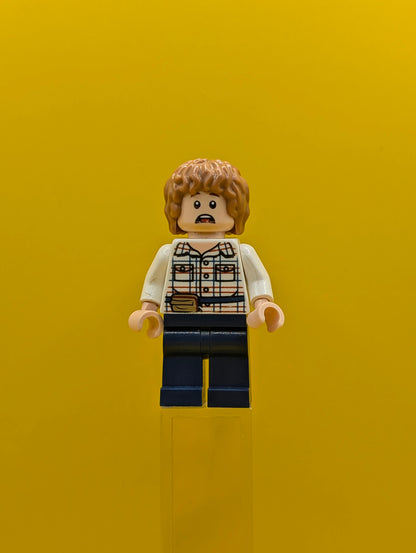 Gray Mitchell jw002 White Shirt, Dark Blue Legs Jurassic World Lego Minifigure