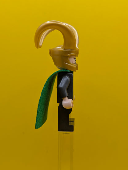 Loki sh0860 Pearl Dark Gray Suit, Cloth Cape Marvel Lego Minifigure