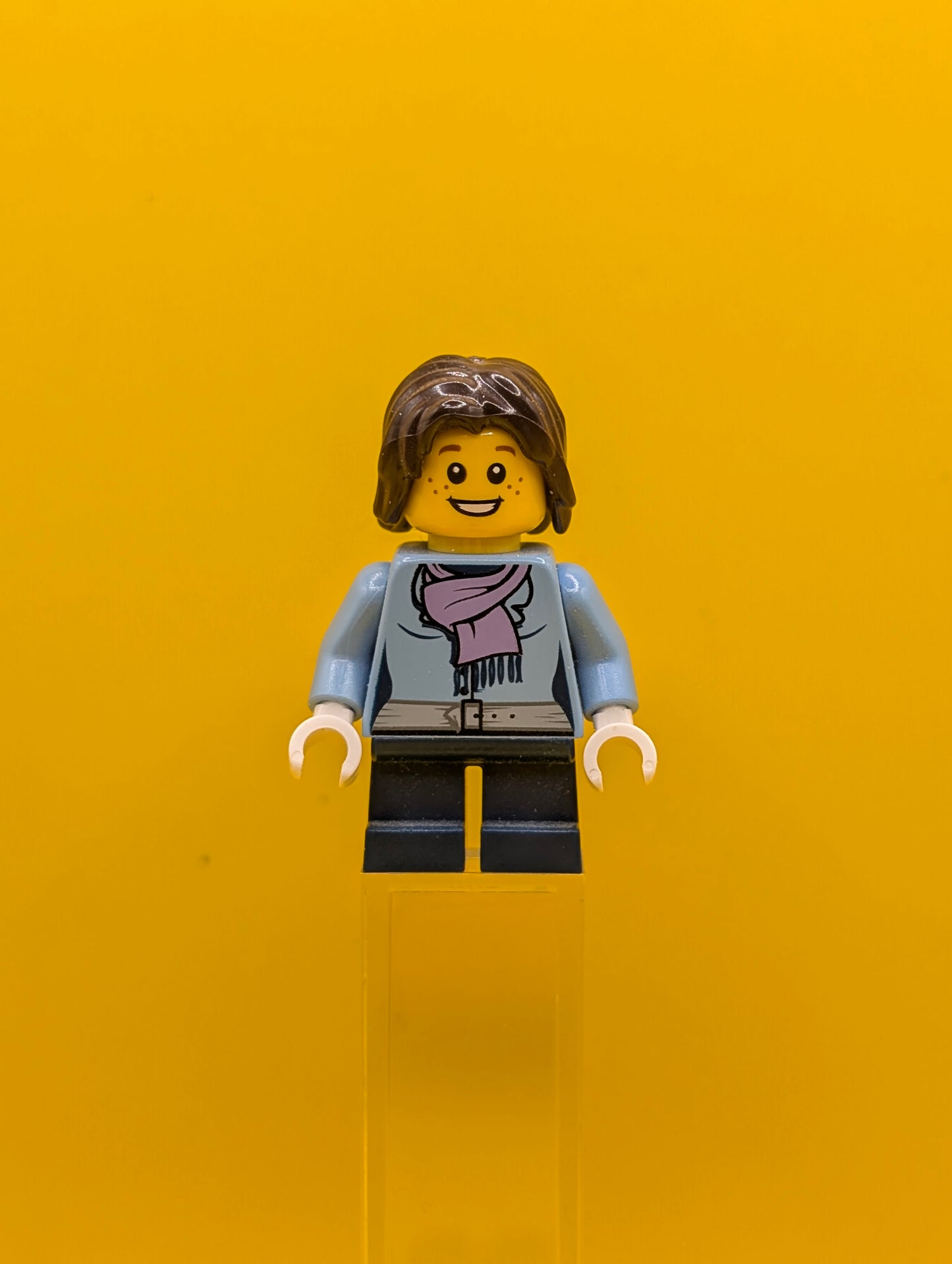 Medium Blue Jacket cty0331 with Light Purple Scarf, Dark Blue Short Legs, Dark Brown Mid-Length Tousled Hair City Lego Minifigure