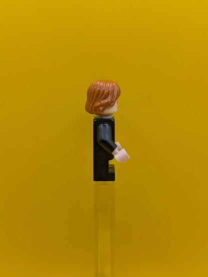 Ron Weasley hp283 Gryffindor Robe, Sweater, Shirt and Tie, Black Short Legs Harry Potter Lego Minifigure