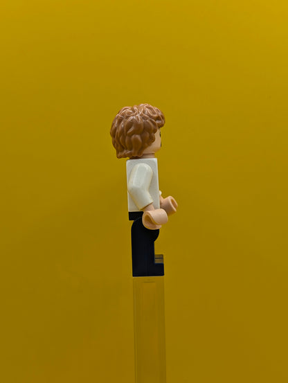 Gray Mitchell jw002 White Shirt, Dark Blue Legs Jurassic World Lego Minifigure
