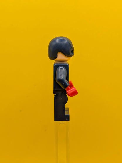 Captain America sh1093 Dark Blue Suit with Dark Blue Belt, Red Hands, Helmet Marvel Lego Minifigure