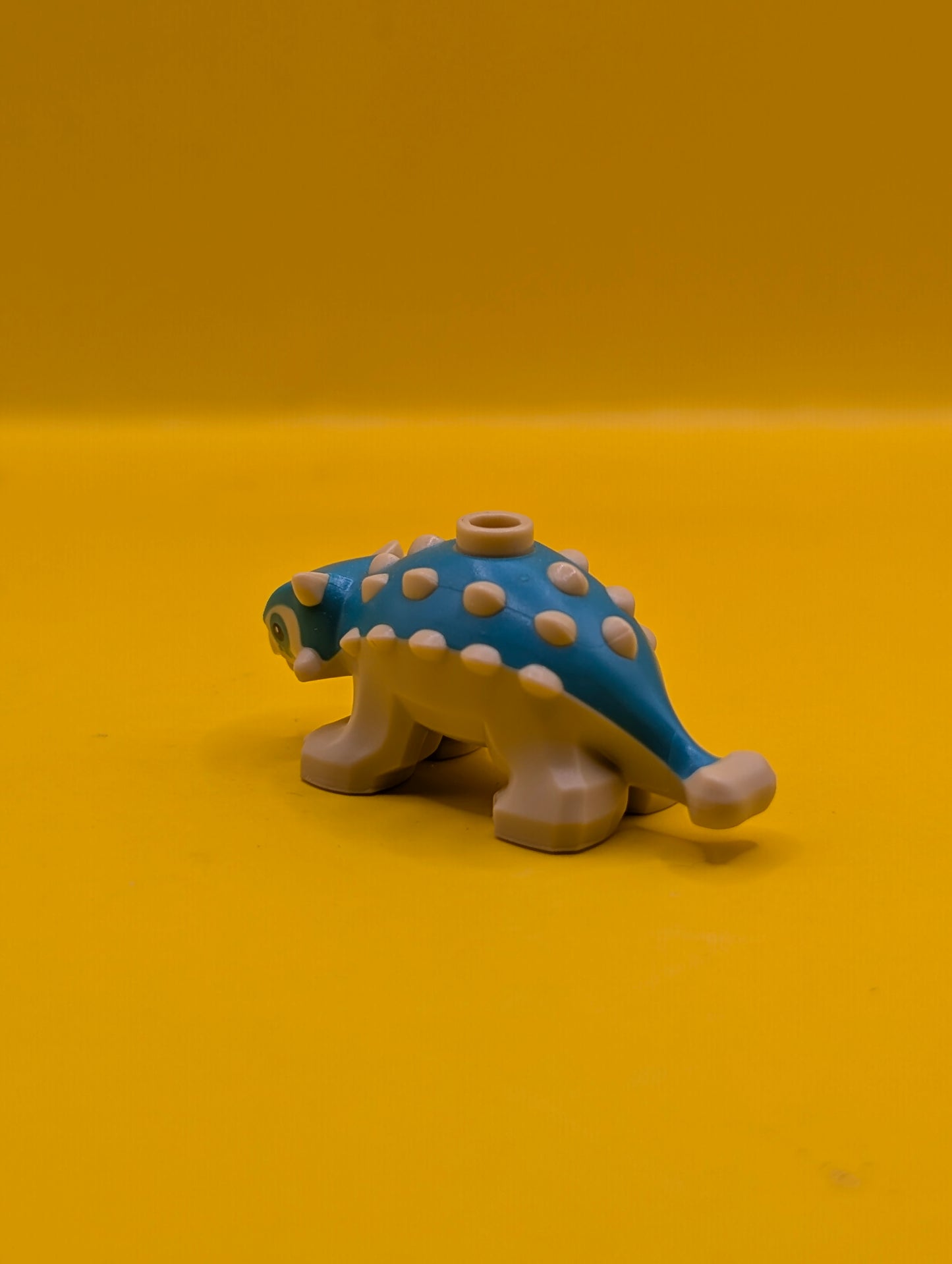 Dinosaur Ankylosaurus 67443pb02 Baby with Dark Turquoise Back and Black Eyes Pattern Jurassic World Lego Minifigure