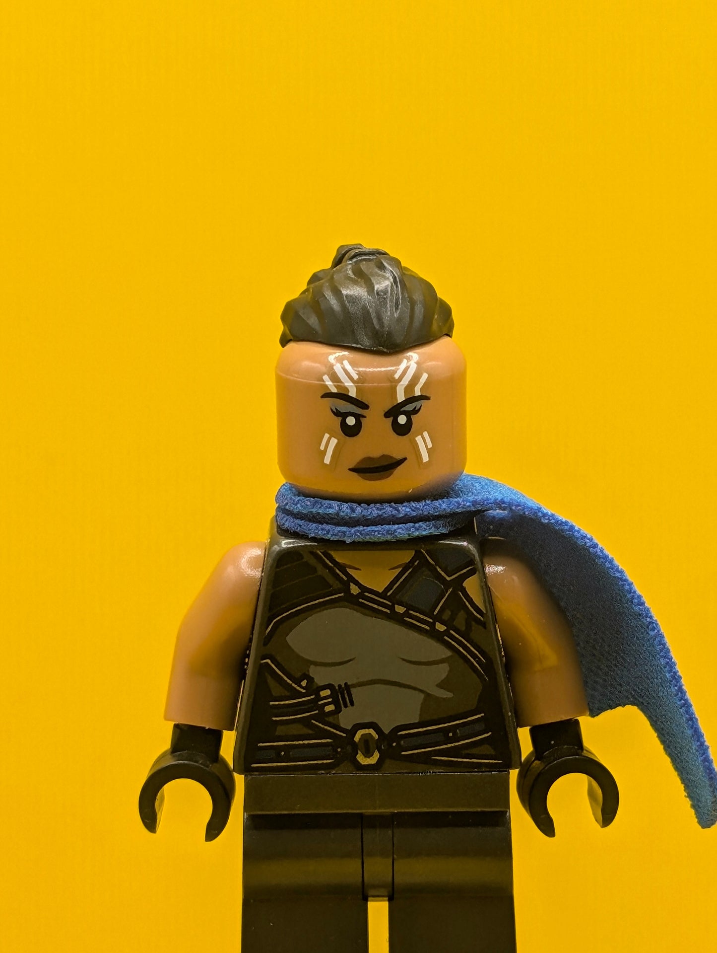 Valkyrie sh0748 Pearl Dark Gray suit Marvel Minifigure Lego