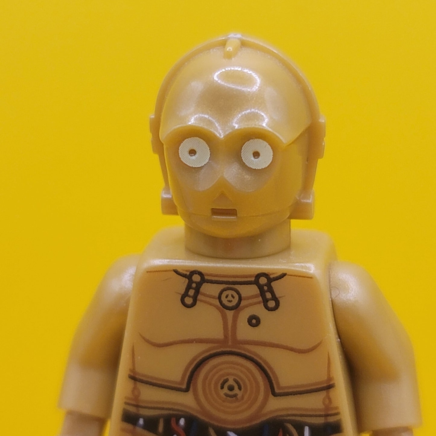 C-3PO sw0700 Star Wars Minifigure Lego