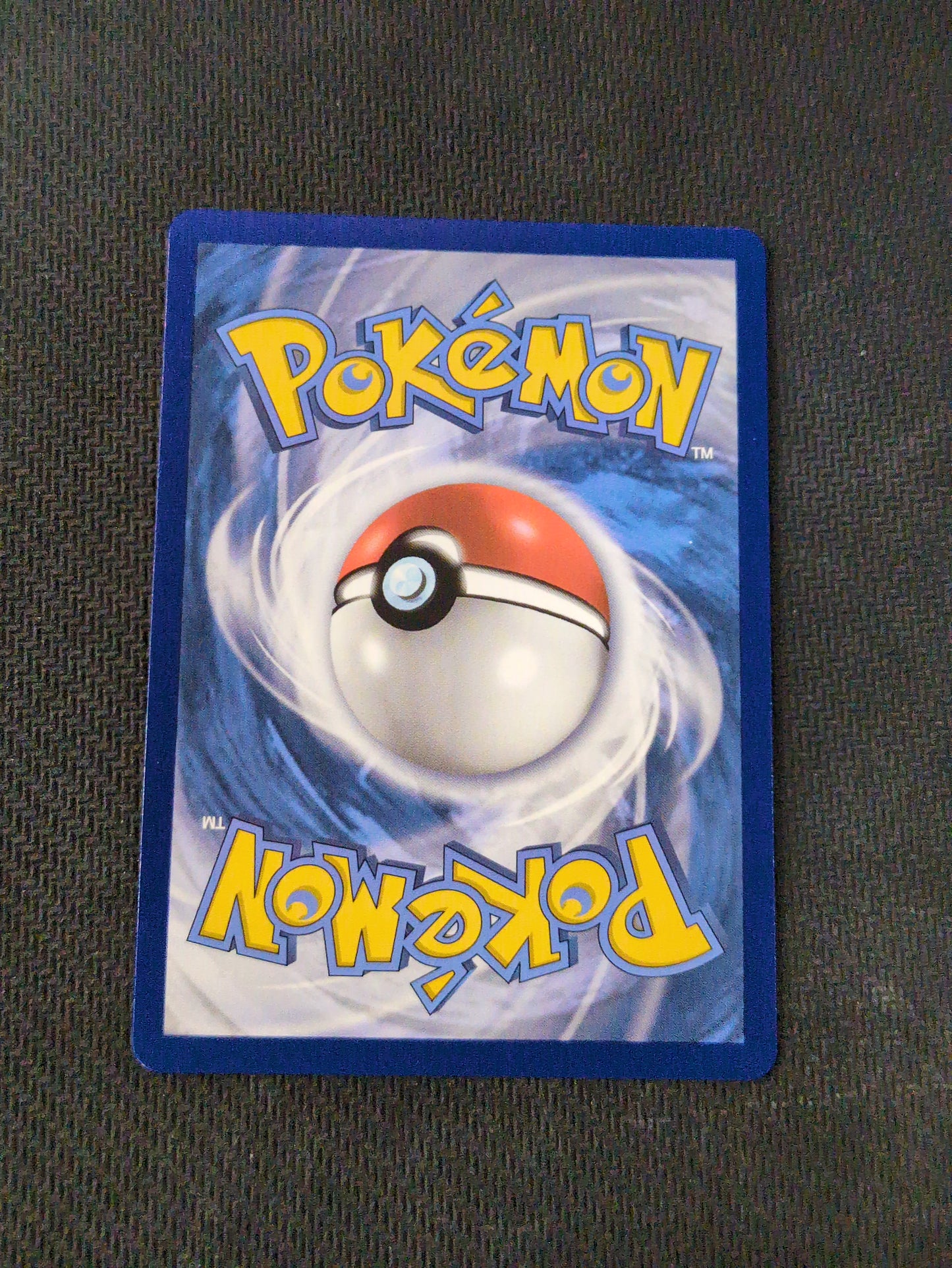 Gyarados VMAX #207/203 (Secret) SWSH07: Evolving Skies