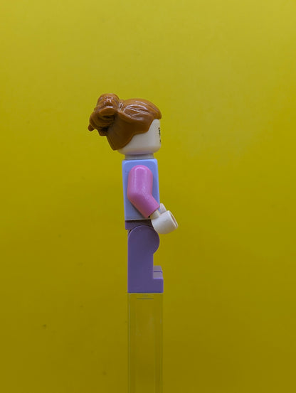 Mrs. Flume hp292 Dark Pink Shawl Harry Potter Lego Minifigure