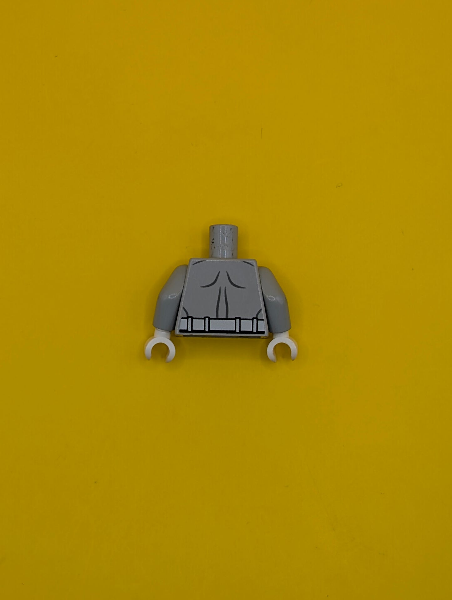 973pb1294c01 Torso Batman Logo in White Oval with Muscles and White Belt on Front and Back Pattern / Light Bluish Gray Arms / White Hands Lego Part