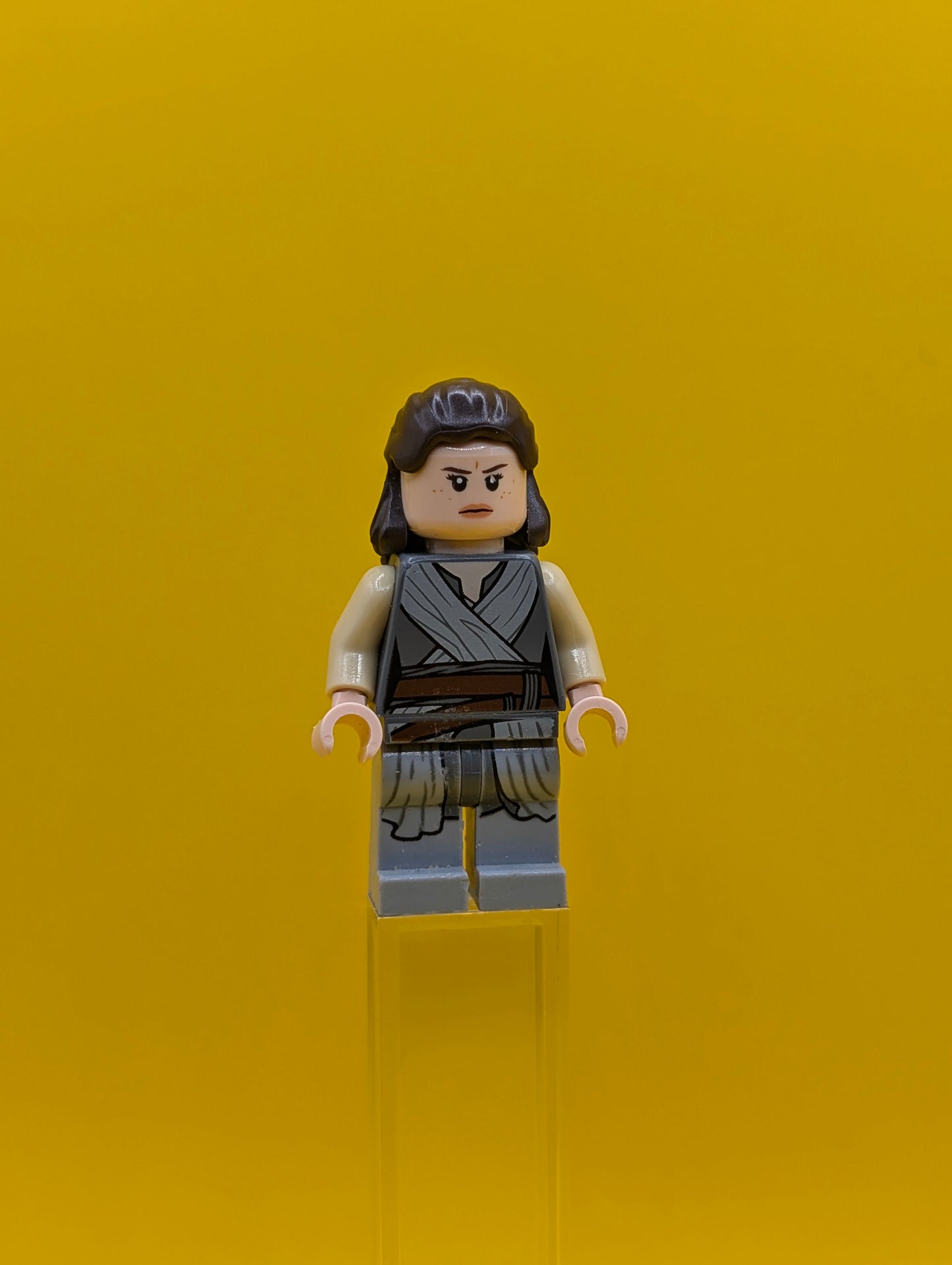 Rey sw0866 Light Bluish Gray Tied Robe Minifigure Lego