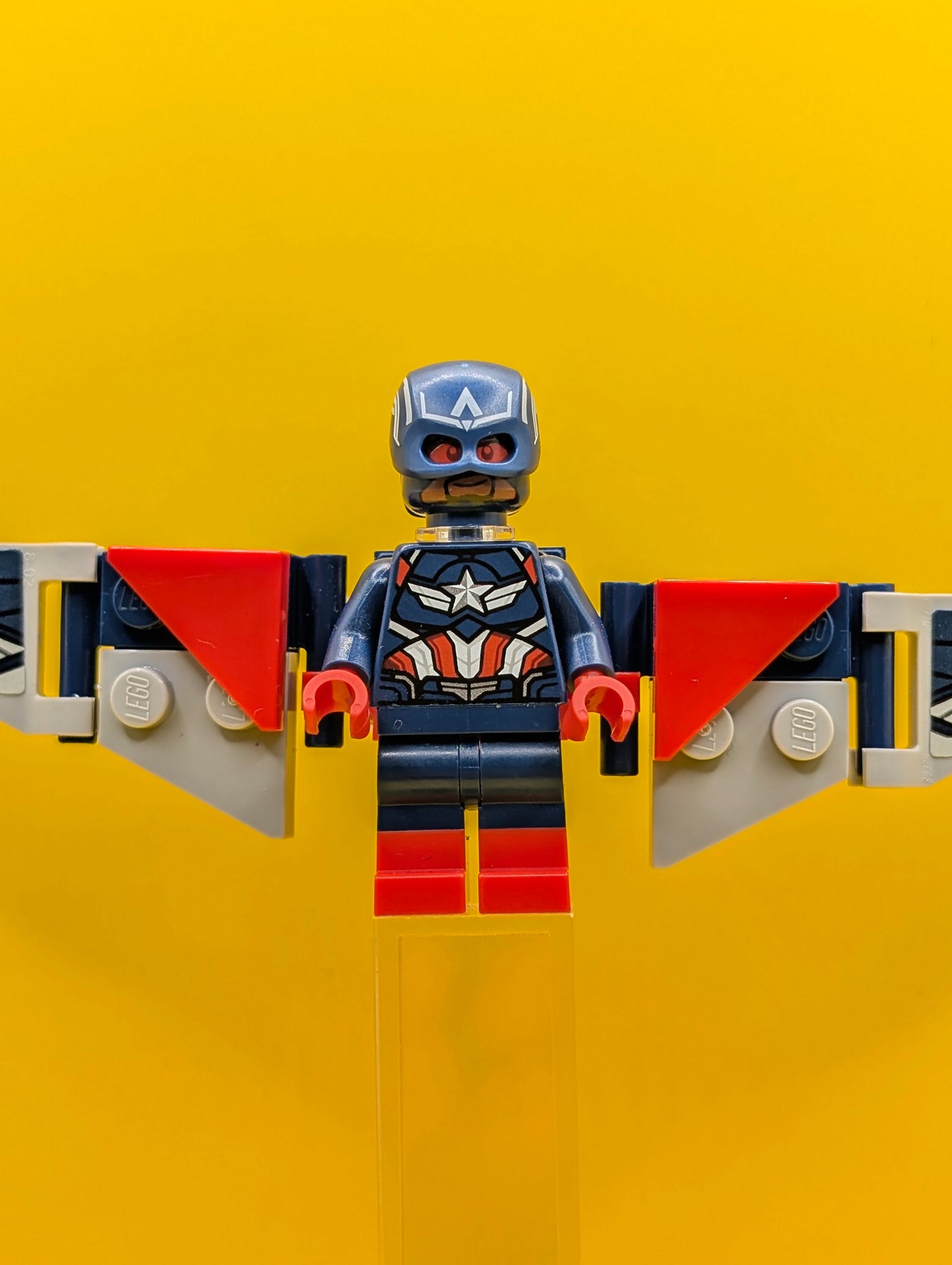 Captain America (Sam Wilson) sh1003s Marvel Lego Minifigure