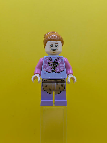 Mrs. Flume hp292 Dark Pink Shawl Harry Potter Lego Minifigure