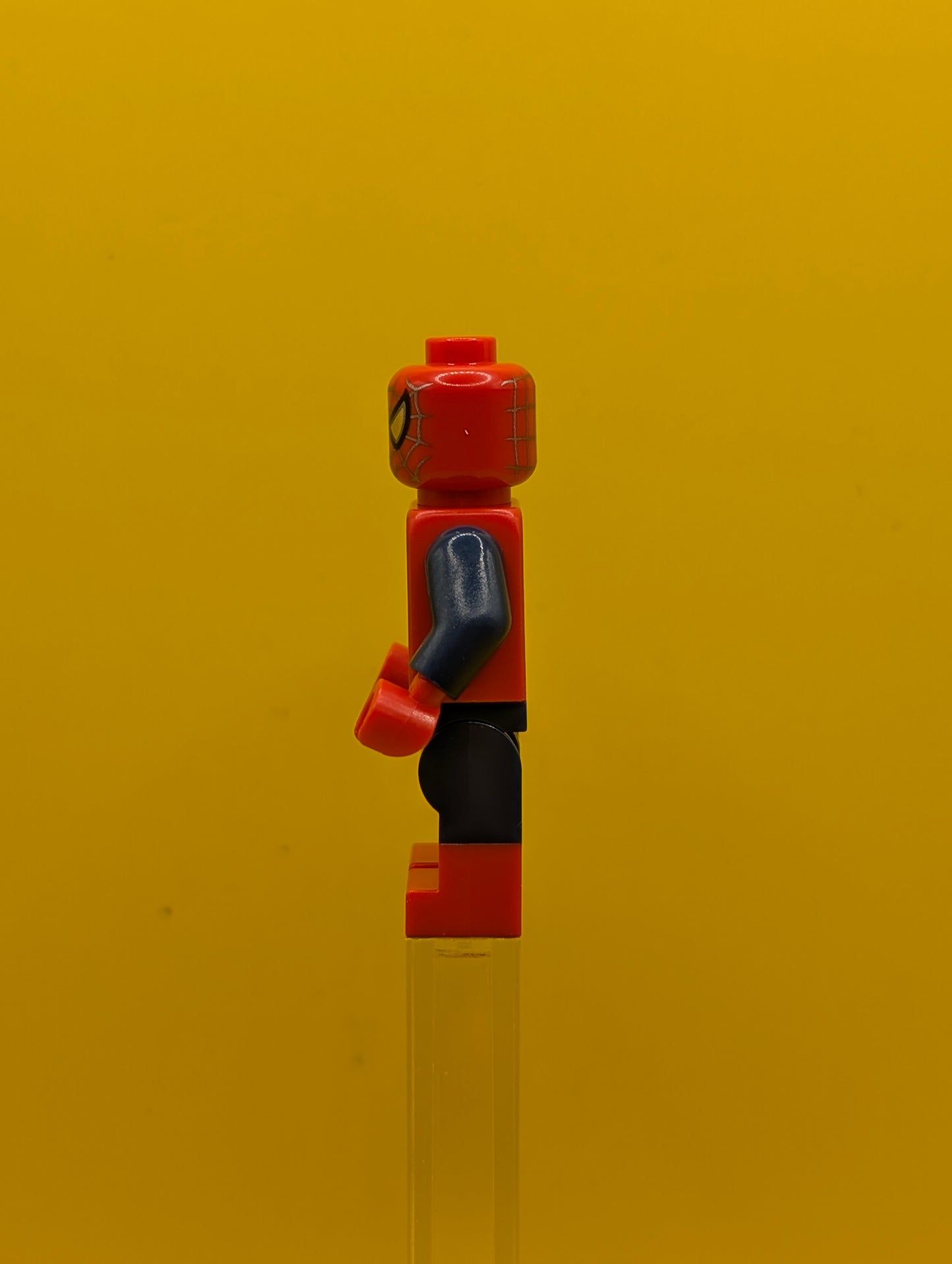 Spider-Man sh1057 Dark Blue Arms and Legs, Red Boots, Silver Webbing, Light Nougat Costume Tears Marvel Lego Minifigure