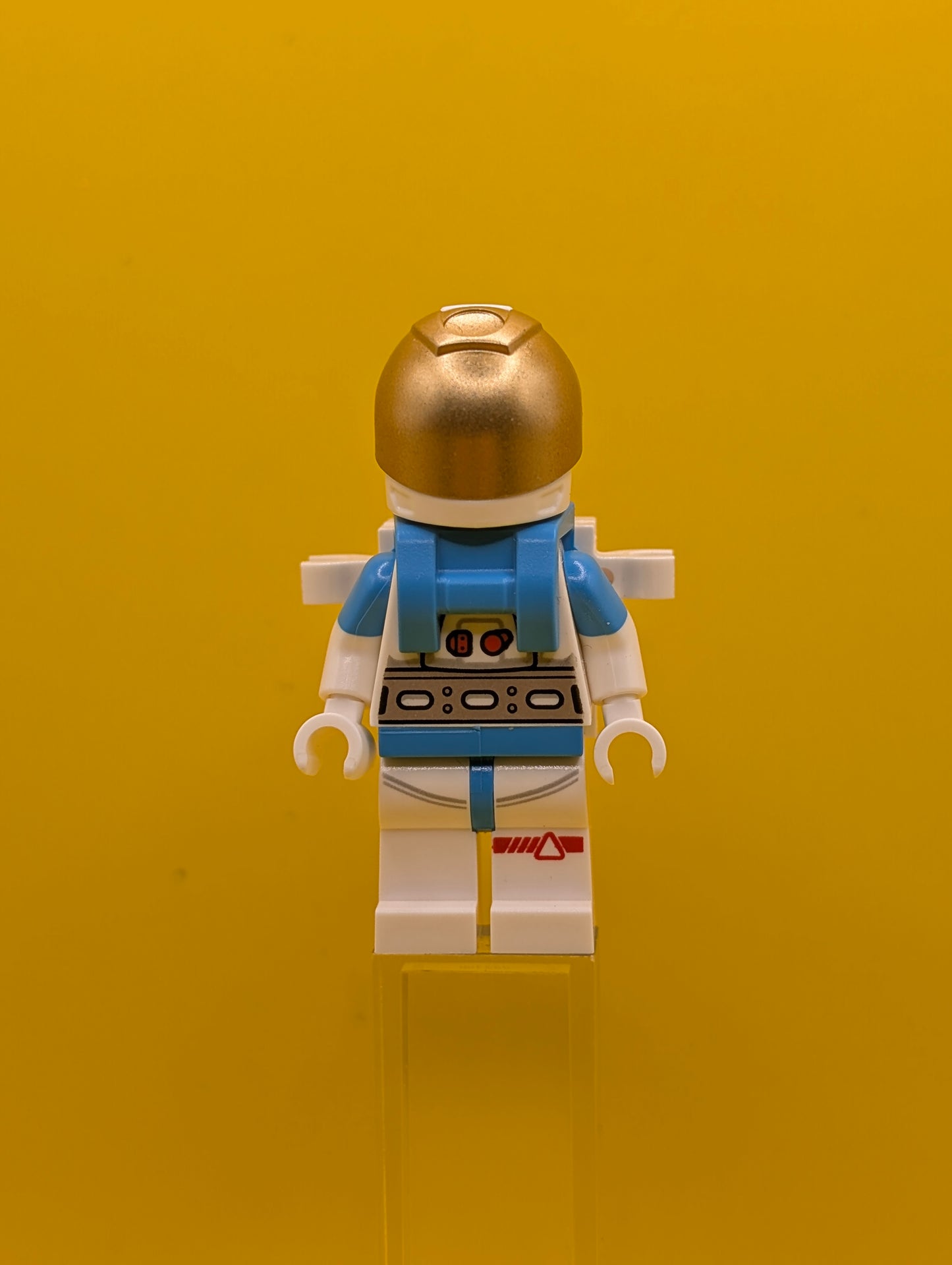 Lunar Research Astronaut cty1409 Female, White and Dark Azure Suit, White Helmet, Metallic Gold Visor, Backpack Clips, Open Mouth Smile City Lego Minifigure