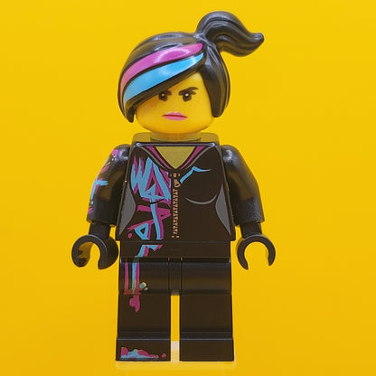 Lucy Wyldstyle tlm115 Magenta Lined Hoodie The Lego Movie Minifigure