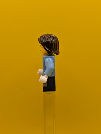 Medium Blue Jacket cty0331 with Light Purple Scarf, Dark Blue Short Legs, Dark Brown Mid-Length Tousled Hair City Lego Minifigure