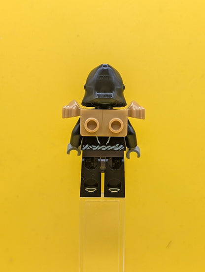 Gorzan loc050 Pearl Gold Heavy Armor Legends of Chima Lego Minifigure