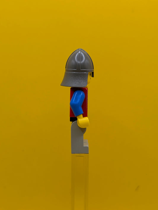 Scale Mail cas160 Red with Blue Arms, Light Gray Legs with Black Hips, Dark Gray Neck-Protector Castle Lego Minifigure