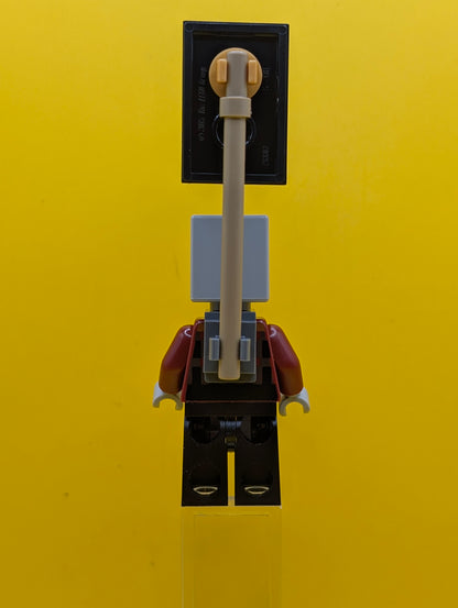 Illager (Pillager) min196 Narrow Eyes, Dark Bluish Gray Neck Bracket and Tile with Clip, Ominous Banner Minecraft Lego Minifigure