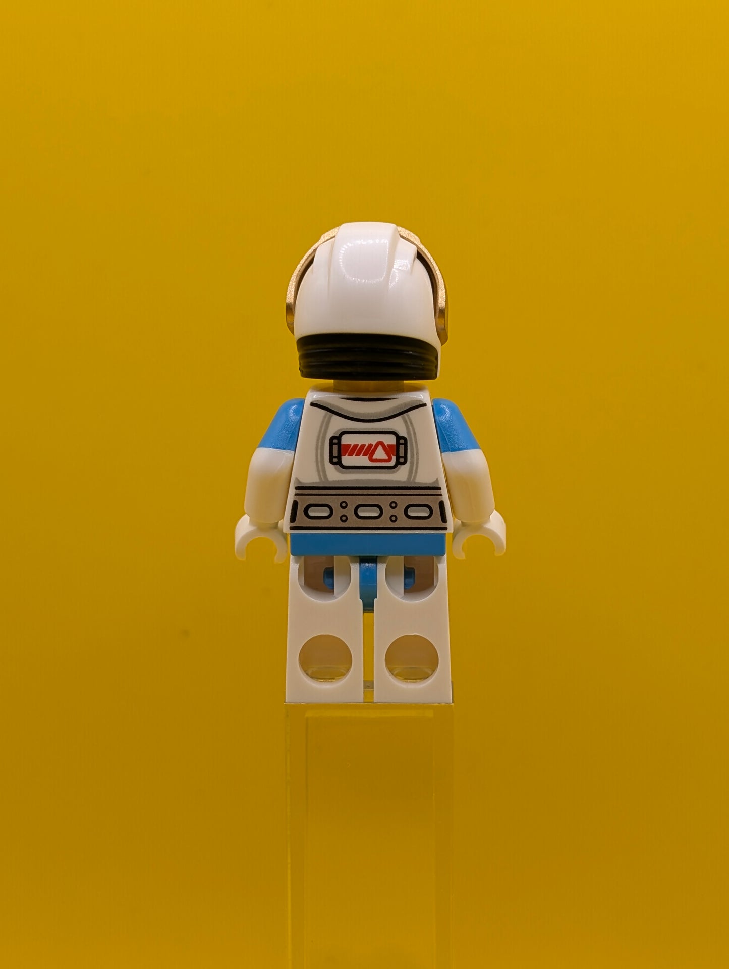 Lunar Research Astronaut cty1408 Female, White and Dark Azure Suit, White Helmet, Metallic Gold Visor, Freckles City Lego Minifigure