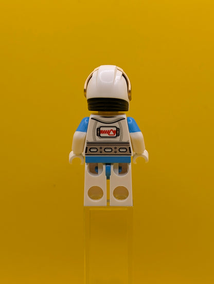 Lunar Research Astronaut cty1408 Female, White and Dark Azure Suit, White Helmet, Metallic Gold Visor, Freckles City Lego Minifigure