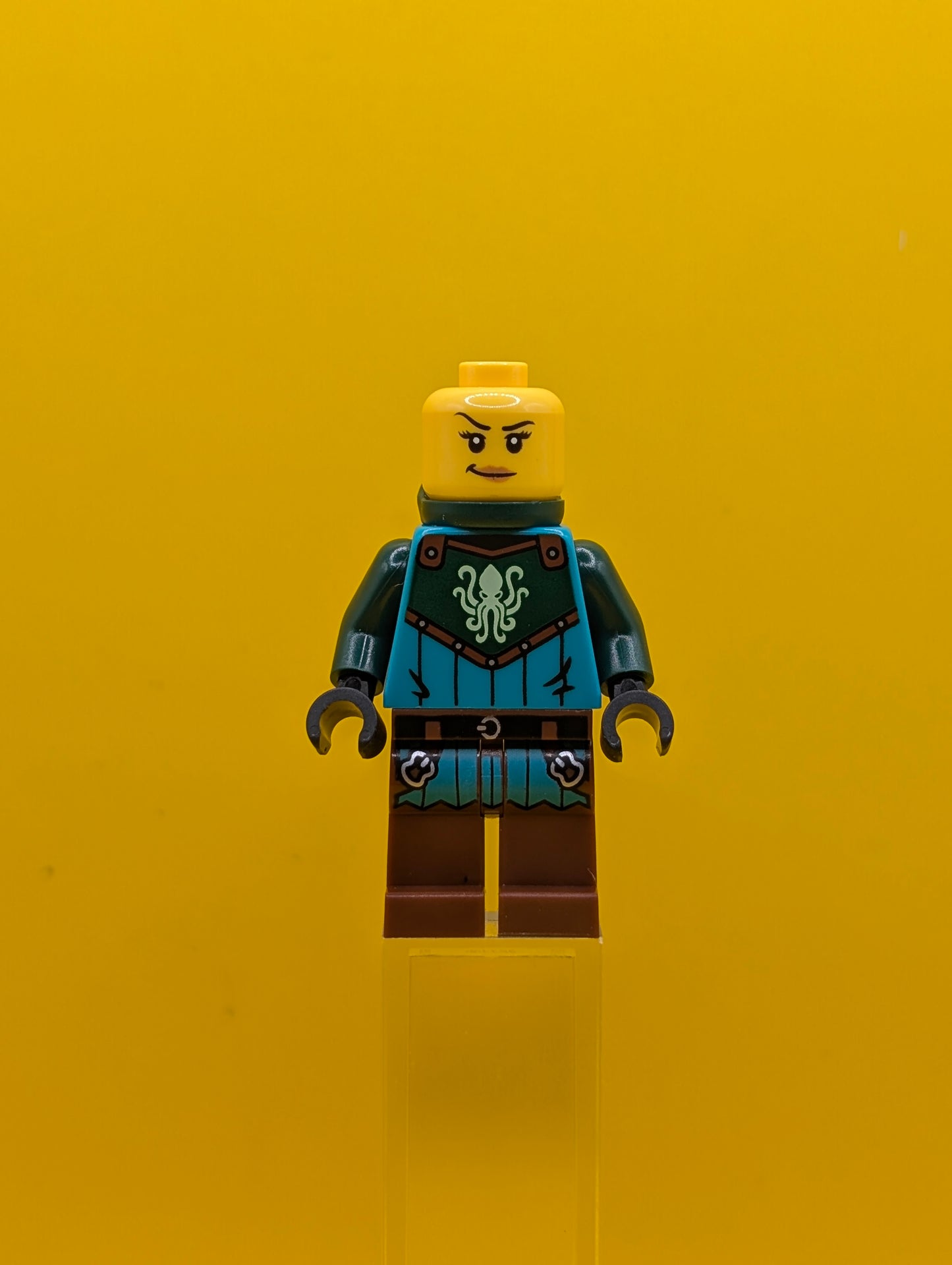 Kraken Warrior idea234 Female, Reddish Brown Helmet Ideas Lego Minifigure
