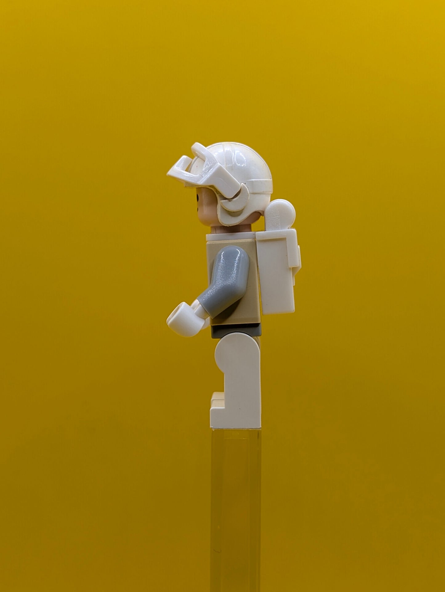 Hoth Rebel sw0252 Light Nougat Head, White Visor Snow Goggles Star Wars Lego Minifigure