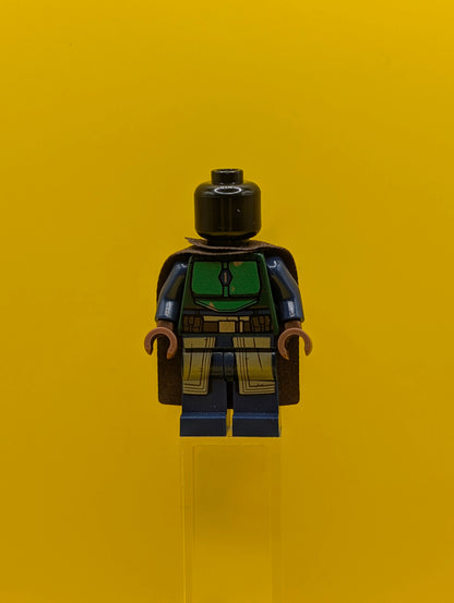 Mandalorian Tribe Warrior sw1078 Female, Dark Brown Cape, Green Helmet with Antenna / Rangefinder Star Wars Lego Minifigure