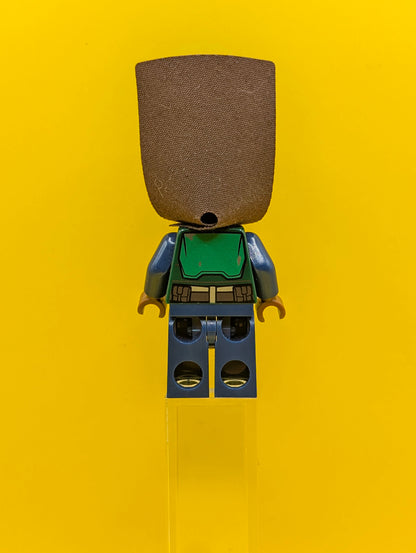 Mandalorian Tribe Warrior sw1078 Female, Dark Brown Cape, Green Helmet with Antenna / Rangefinder Star Wars Lego Minifigure