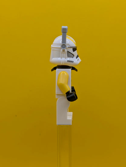 Clone Trooper sw1423 327th Star Corps (Phase 2) - Nougat Head, Rangefinder Star Wars Lego Minifigure