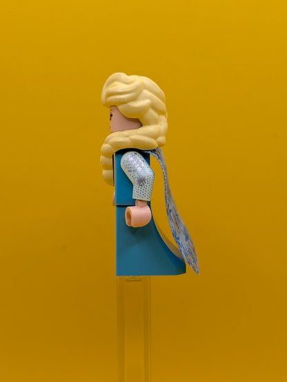 Elsa dis032 Disney, Series 2 (Minifigure Only without Stand and Accessories) Cmf Lego Minifigure