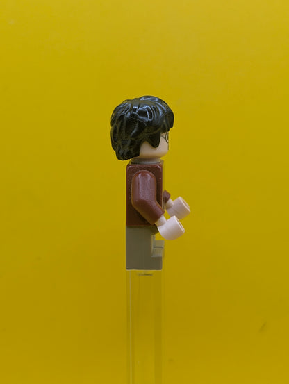 Harry Potter hp278 Dark Red Torn Sweater, Dark Tan Short Legs Harry Potter Lego Minifigure