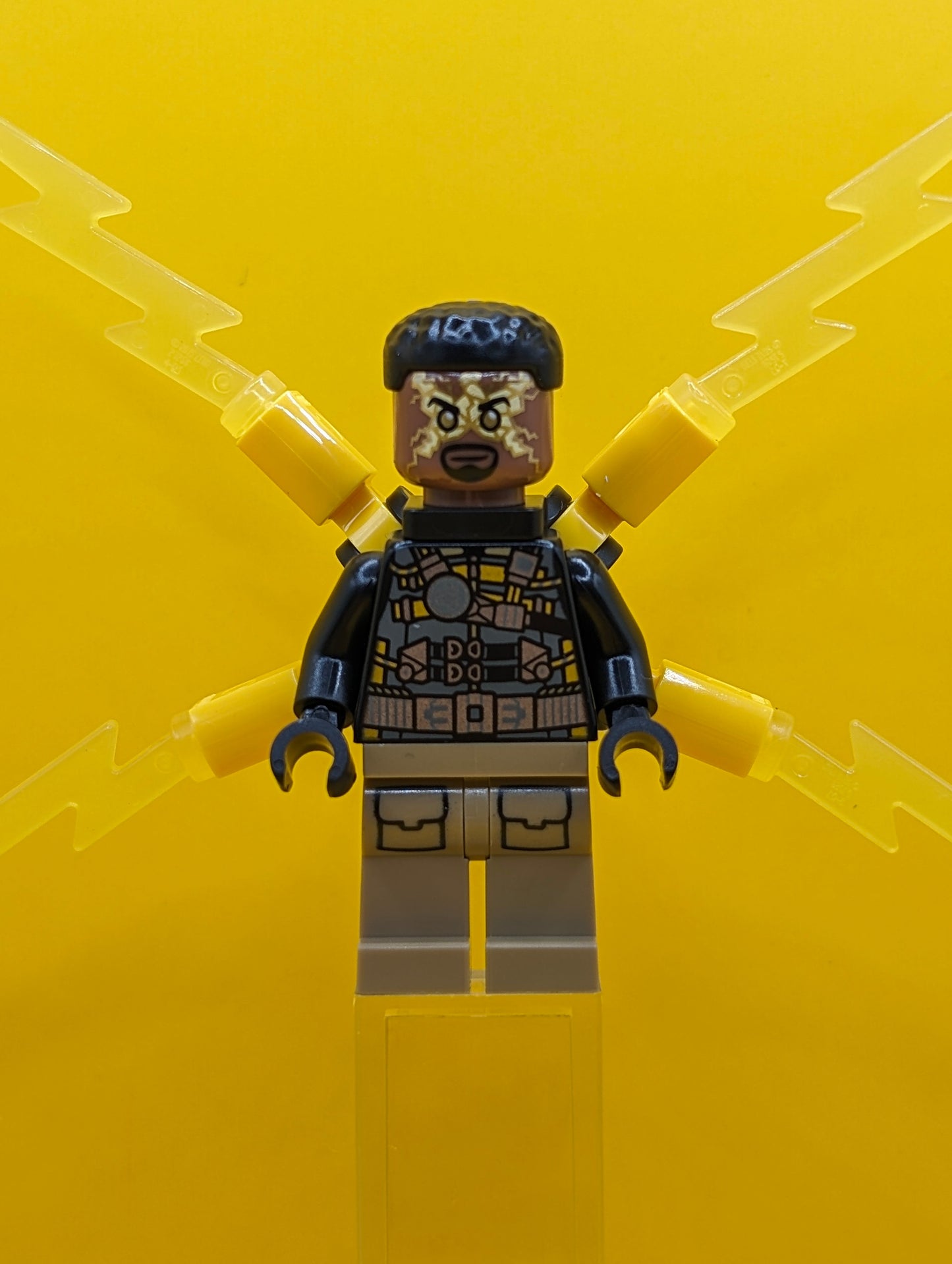 Electro sh0945 Marvel Super Heroes Minifigure Lego