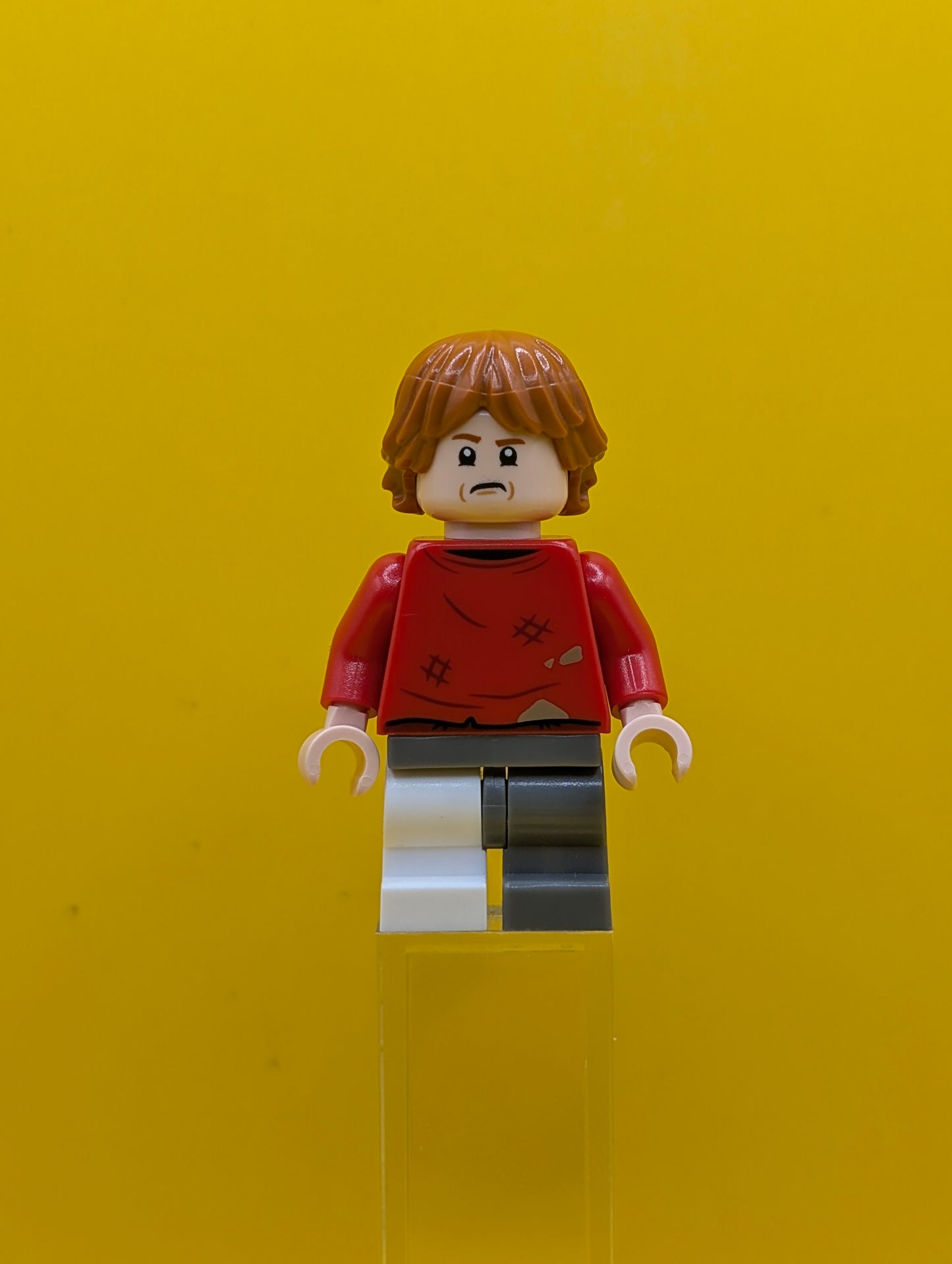 Ron Weasley hp328 Red Sweater, Leg Cast Lego Minifigure