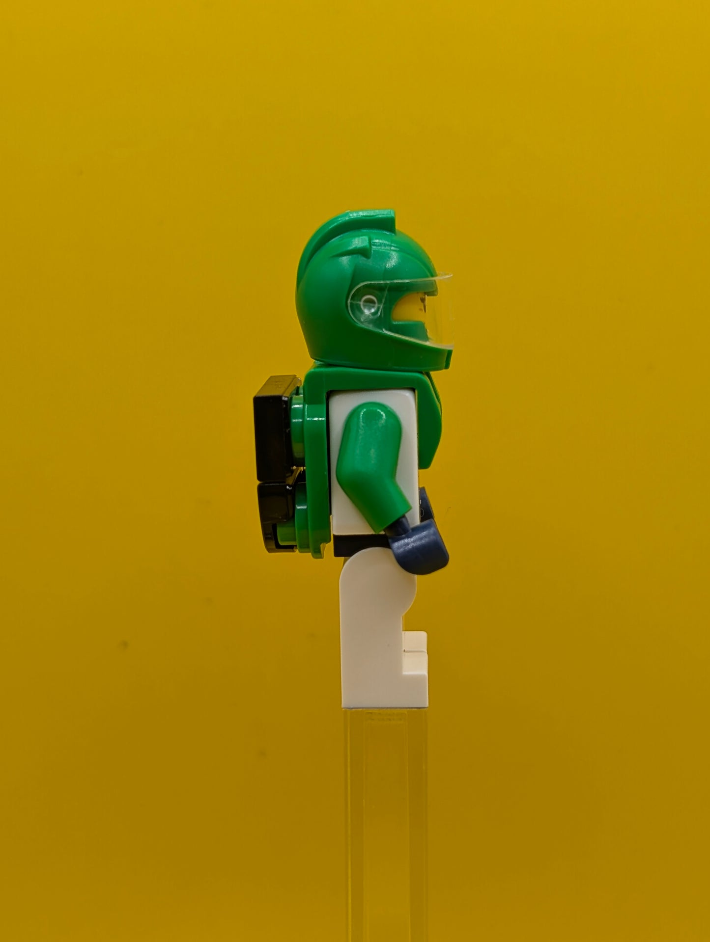 Astronaut cty1753 Female, White Spacesuit with Bright Green Arms, Bright Green Helmet, Trans-Clear Visor, Bright Green Harness with Solar Panel, Closed Mouth City Lego Minifigure