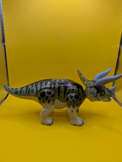 Dinosaur Triceratops tricera04 with Olive Green and Dark Brown Stripes on Back Jurassic World Lego Minifigure