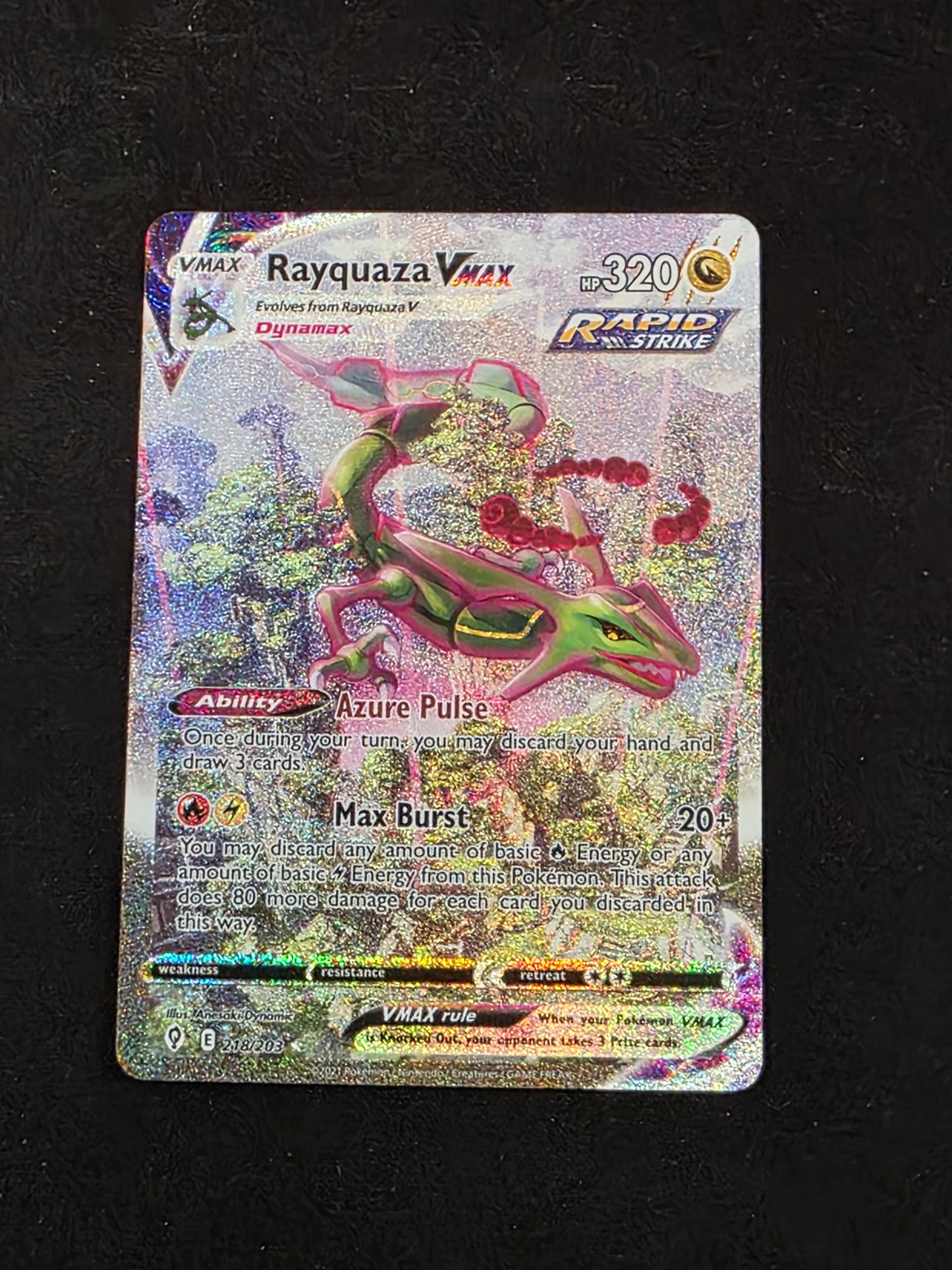 Rayquaza Vmax* #218/203 Evolving Skies