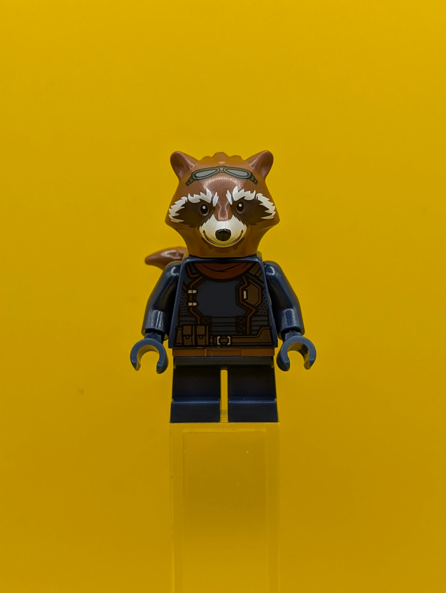 Rocket Raccoon sh1068 Dark Blue Outfit, Dark Red Scarf, Reddish Brown Head Marvel Lego Minifigure